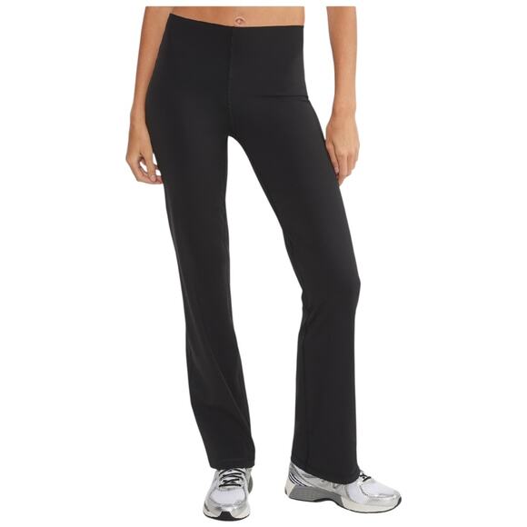 NWT Aritzia Powersculpt Resilient Yoga Pant in Black Size Medium Sold Out Online - Picture 4 of 15